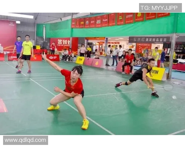 深圳羽毛球队的防反战术解析与实战应用探讨 深圳羽毛球队的防反战术解析与实战应用探讨