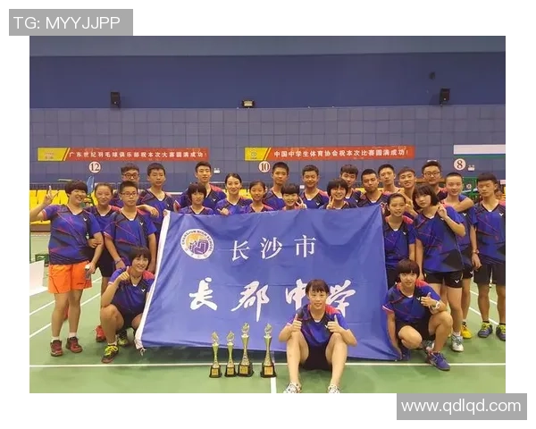 西安羽毛球队阵地战体系解析与战术应用探讨 西安羽毛球队阵地战体系解析与战术应用探讨