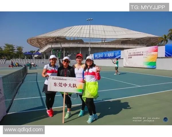 西安网球队的奋斗历程与杯赛荣耀背后的成长故事 西安网球队的奋斗历程与杯赛荣耀背后的成长故事