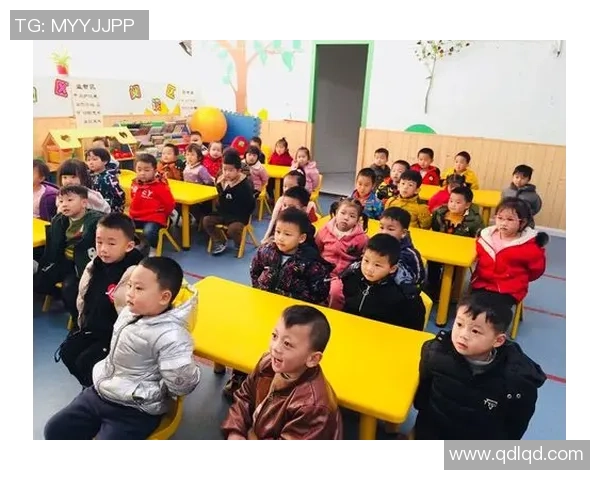 足球明星肩膀内扣的魅力瞬间解析与精彩瞬间回顾 足球明星肩膀内扣的魅力瞬间解析与精彩瞬间回顾